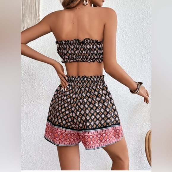 Floral & Geo Print Tube Top & Shorts 2 Pc Set - Picture 3 of 9
